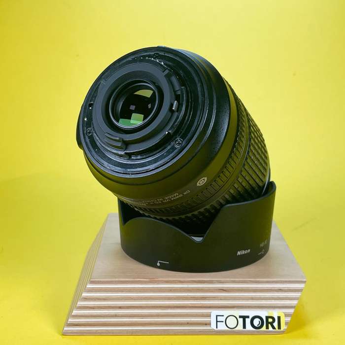 Nikon 18-105mm f/3.5-5.6G AF-S G DX ED VR | 42133497