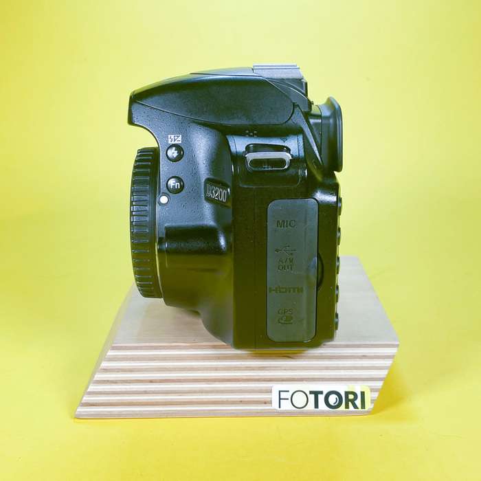 Nikon D3200 | 7268844