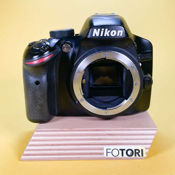 Nikon D3200 | 7268844