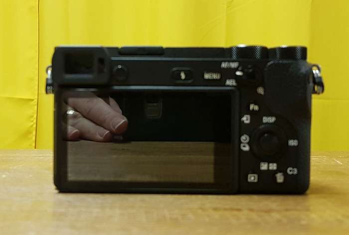 Sony Alpha A6500 + 3x Neoriginální baterie