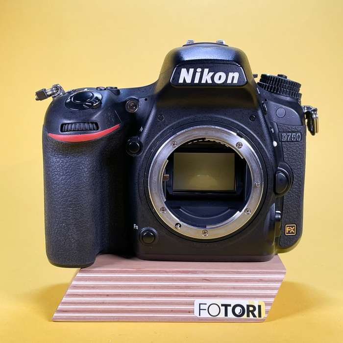 Nikon D750 | 6102036