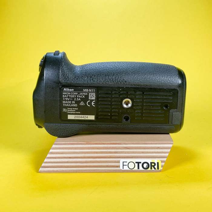 Nikon MB-N11 | Bateriový grip pro Z6 II a Z7 II | 2004424