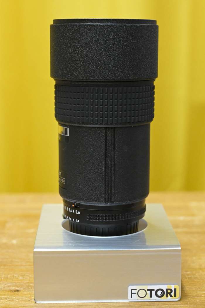 Nikon 180mm f/2.8 ED-IF AF NIKKOR