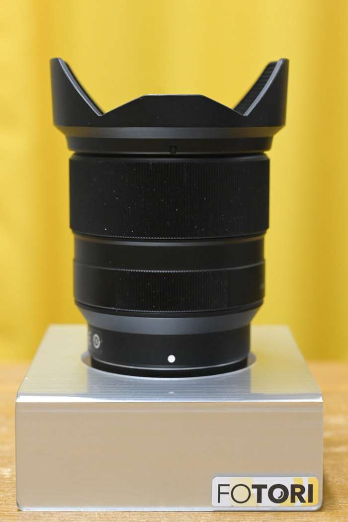 Tokina Fírin 20 mm f/2 FE AF pro Sony