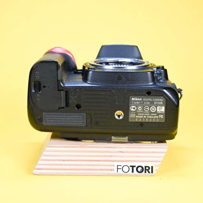 Nikon D7000 + příslušenství  | 6216350