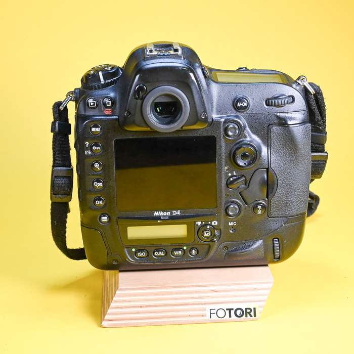 Nikon D4 | 2055058