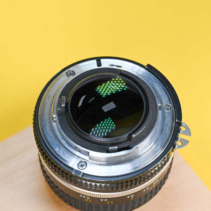 Nikon 50mm f/1,4 MF Nikkor AiS | 5848489