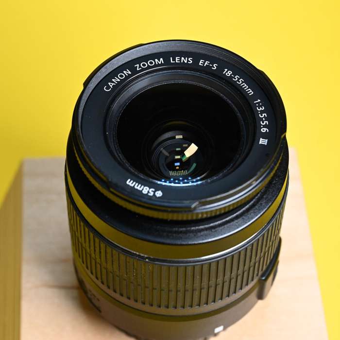 Set Canon EOS 2000D + Canon 18-55mm f/3.5-5.6 DC III | 243073028080