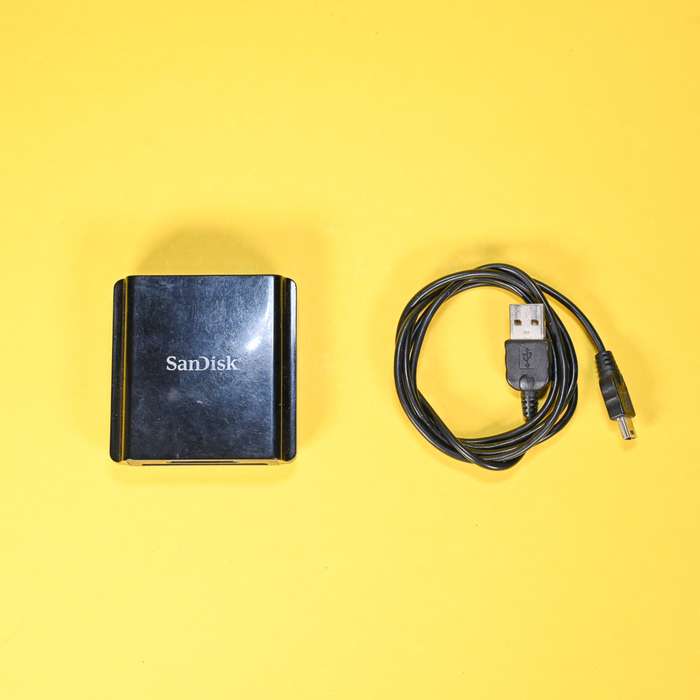 Nikon D700 + grip + náhradní baterie | 2173188