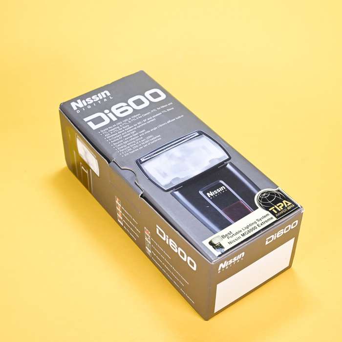 Nissin Di600 Speedlite pro Nikon | 4B11030026