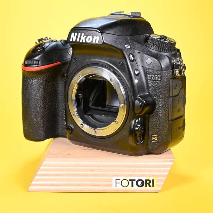 Nikon D750 | 8047524