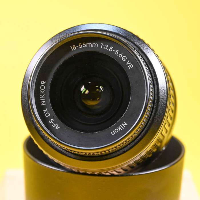 Nikon 18-55mm f/3.5-5.6G AF-S DX VR | 53578001