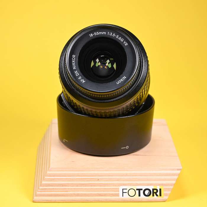 Nikon 18-55mm f/3.5-5.6G AF-S DX VR | 53578001