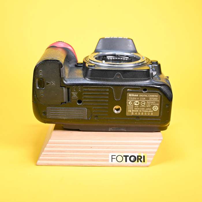 Nikon D7000 | 6498508