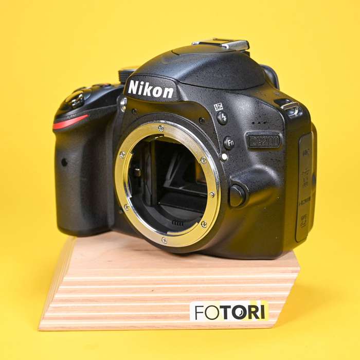 Set Nikon D3200 + 18-55mm f/3,5-5,6 G VR II AF-S DX | 7139646