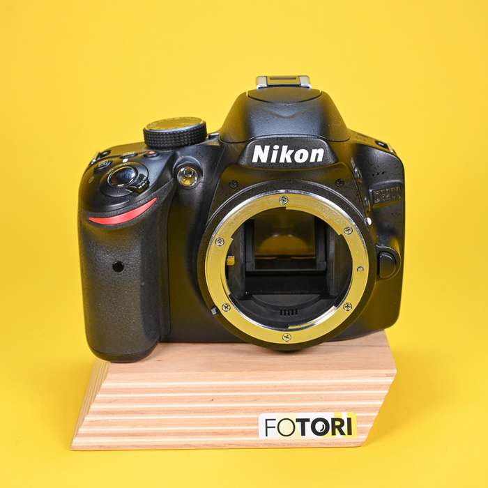 Set Nikon D3200 + 18-55mm f/3,5-5,6 G VR II AF-S DX | 7139646