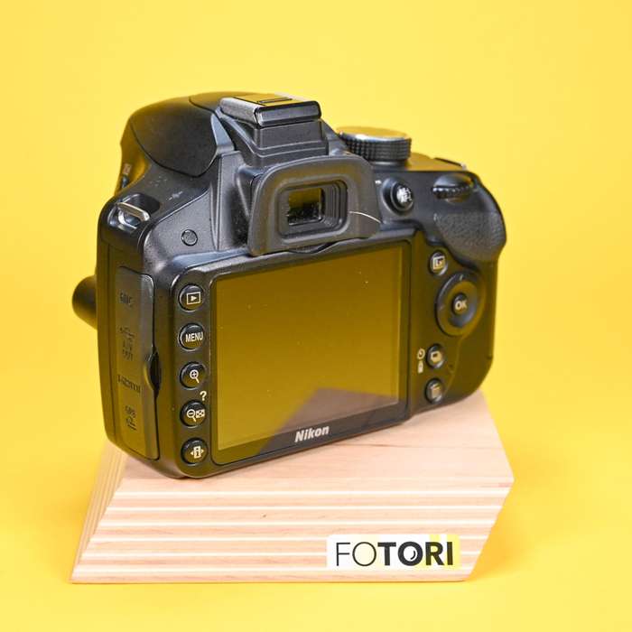 Set Nikon D3200 + 18-55mm f/3,5-5,6 G VR II AF-S DX | 7139646