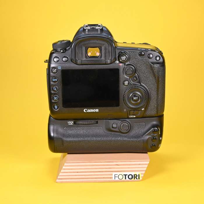 Canon EOS 5D Mark IV + grip BG-E20 + compakt flash 16GB | 392037000386