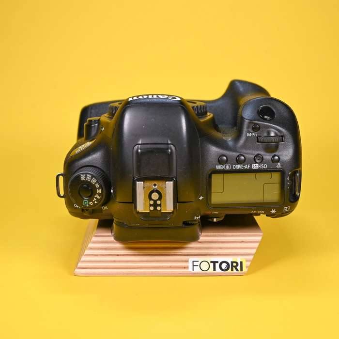 Canon EOS 7D Mark II + grip BG-E16 + CF  16GB | 053021006688