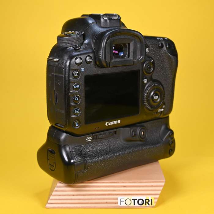 Canon EOS 7D Mark II + grip BG-E16 + CF  16GB | 053021006688