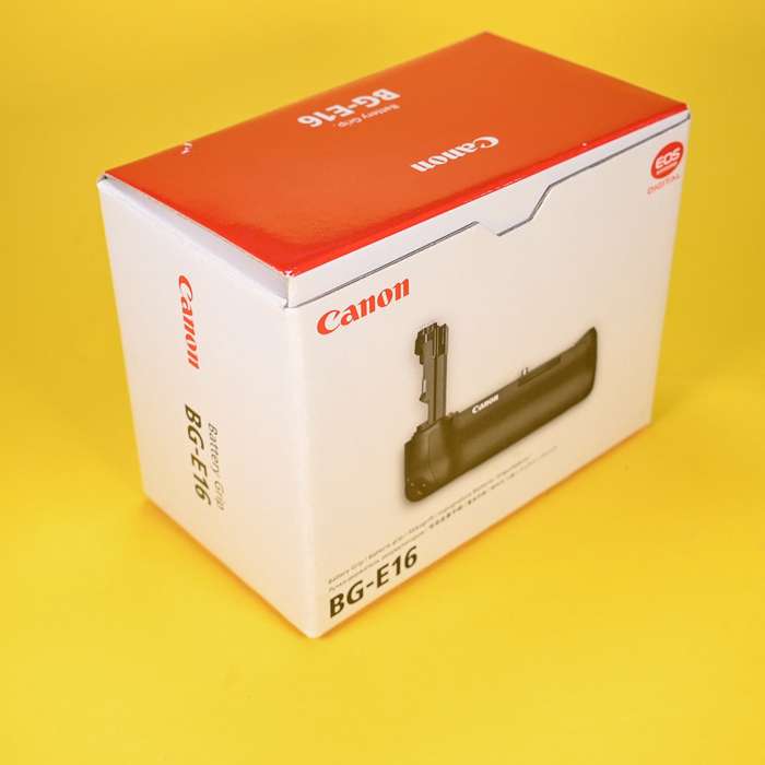 Canon EOS 7D Mark II + grip BG-E16 + CF  16GB | 053021006688