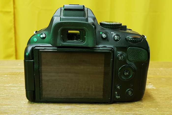 Nikon D5100 + Nikon 18-105mm + 32 GB karta