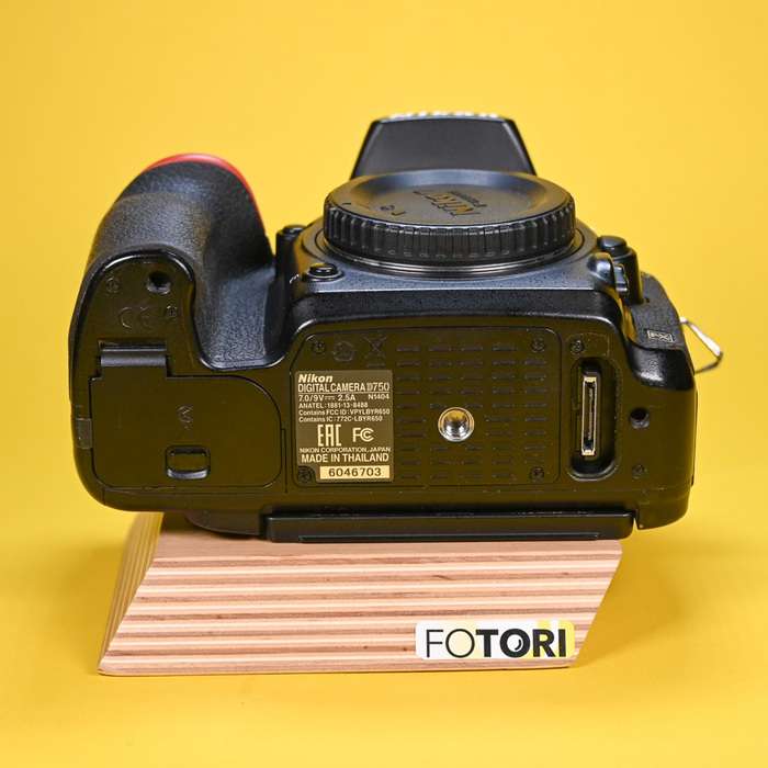 Nikon D750 + grip meike | 6046703