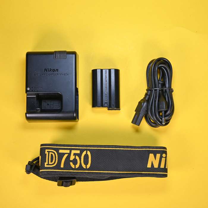 Nikon D750 + grip meike | 6046703
