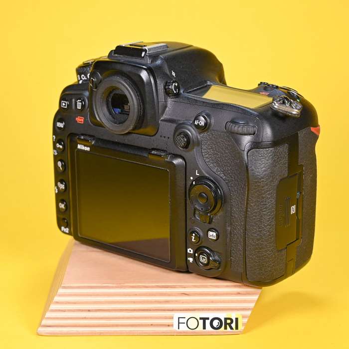 Nikon D500 + grip  | 9206903