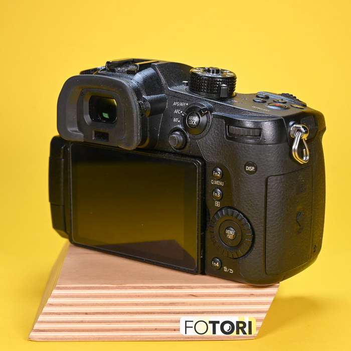 Panasonic Lumix DMC-GH5 Vlog | WH8KF003318