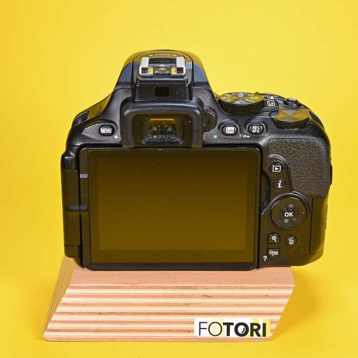 Nikon D5600 | 6255342