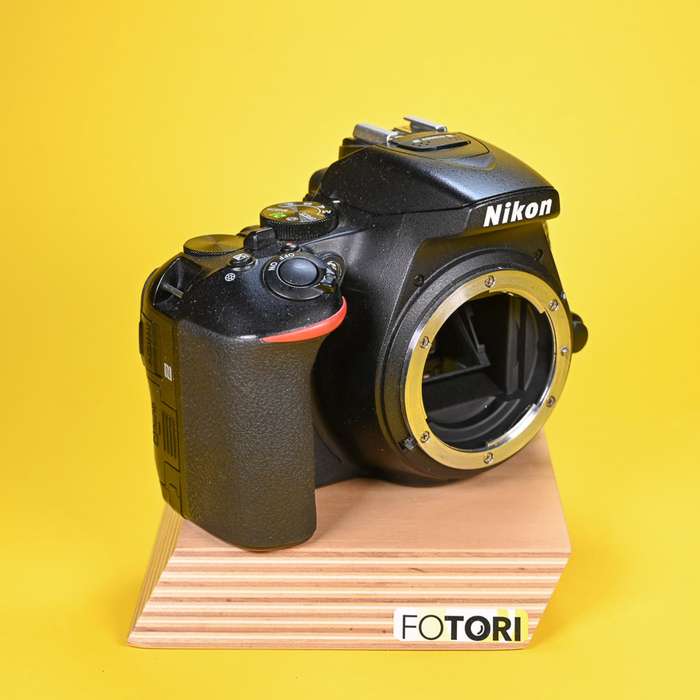 Nikon D5600 | 6255342