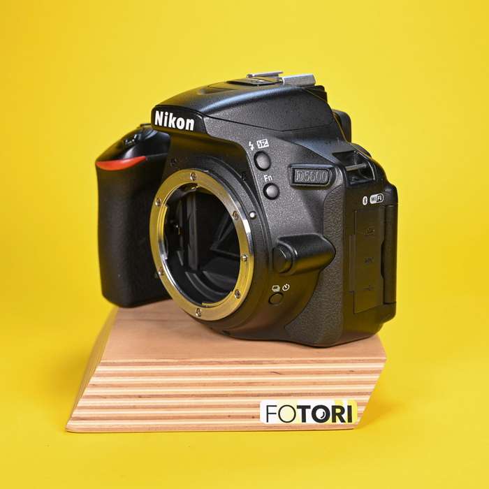 Nikon D5600 | 6255342