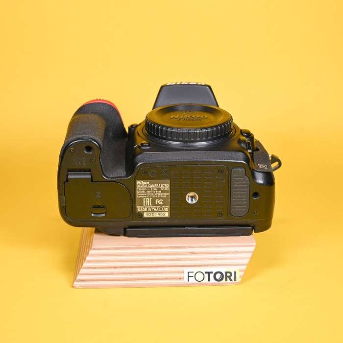 Nikon D750 | 6201452