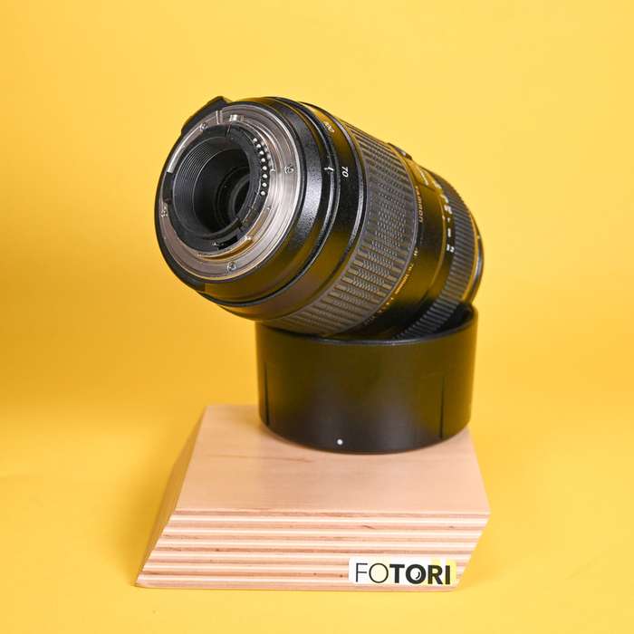 Tamron AF 70-300 mm f/4,0-5,6 Di LD Macro Nikon | 448743