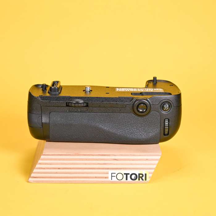 Newell bateriový grip MB-D16 pro Nikon D750