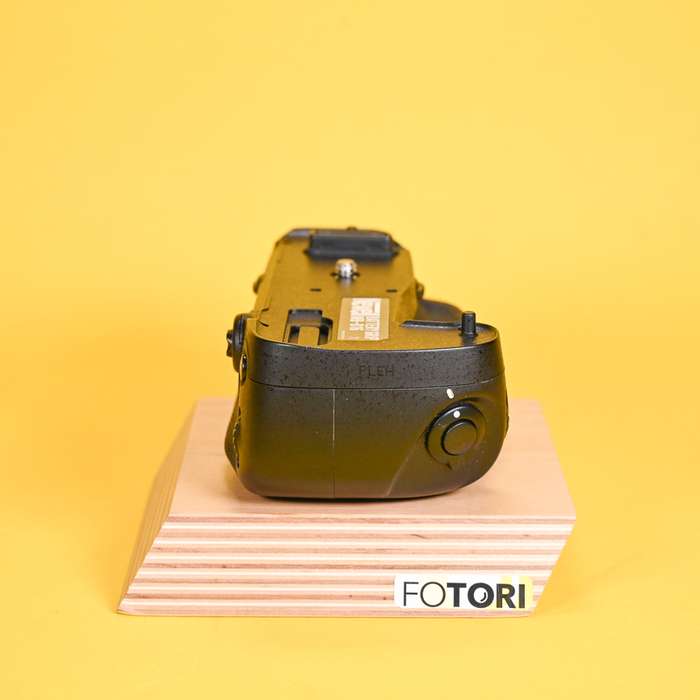 Newell bateriový grip MB-D16 pro Nikon D750