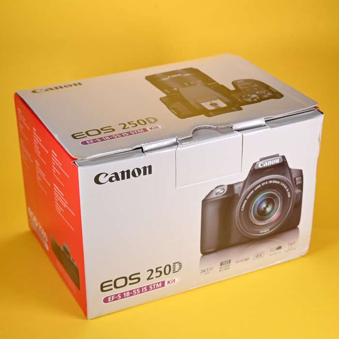 Set Canon EOS 250D + 18-55mm + karta 64Gb + brašna | 363073003086