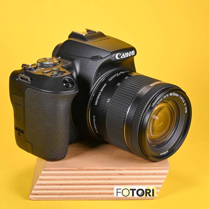 Set Canon EOS 250D + 18-55mm + karta 64Gb + brašna | 363073003086