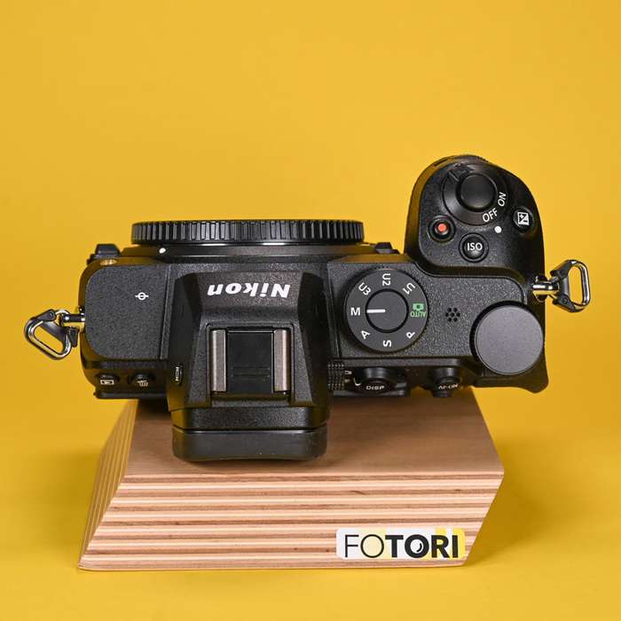 Nikon Z5 | 6029264 ( Závěrka 135 fotek)