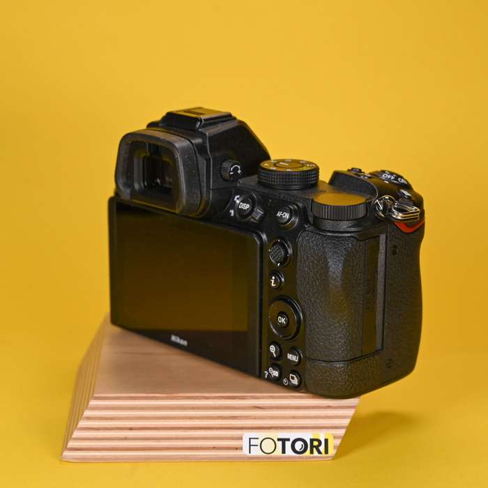 Nikon Z5 | 6029264 ( Závěrka 135 fotek)