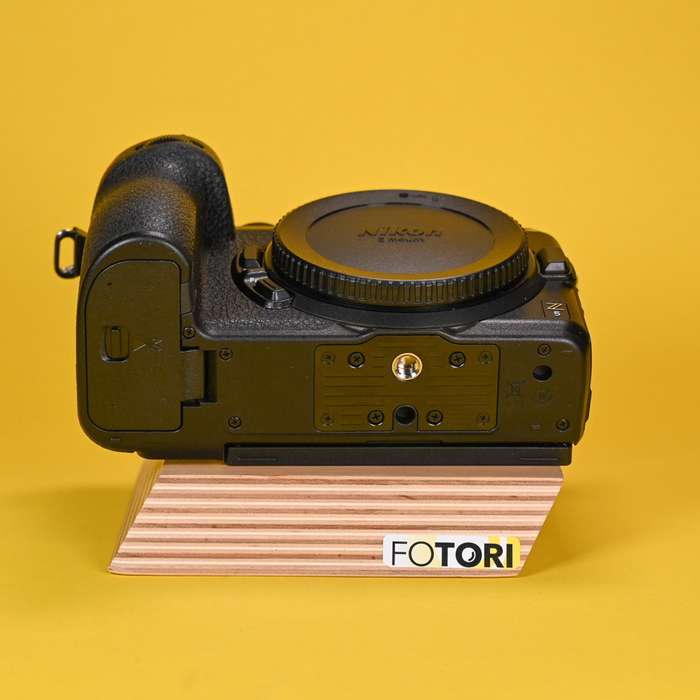 Nikon Z5 | 6029264 ( Závěrka 135 fotek)