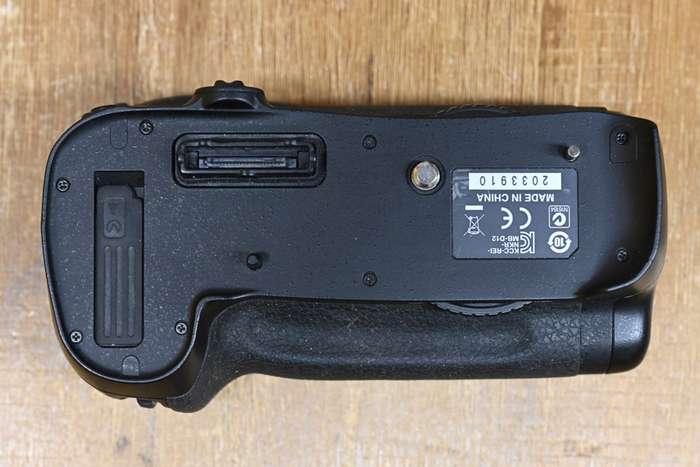 Nikon bateriový grip MB-D12 pro D800 a D810