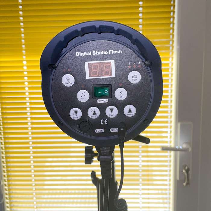 Studiový blesk 600Ws 4studio F-600 + Odpalovač