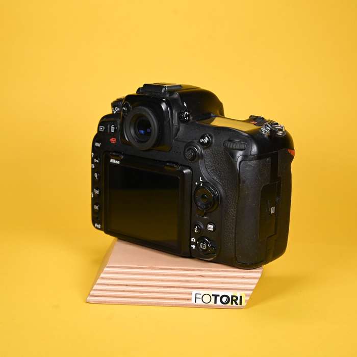 Nikon D500 | 9007428