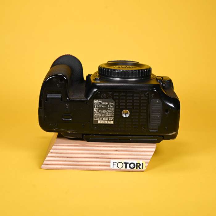 Nikon D500 | 9007428