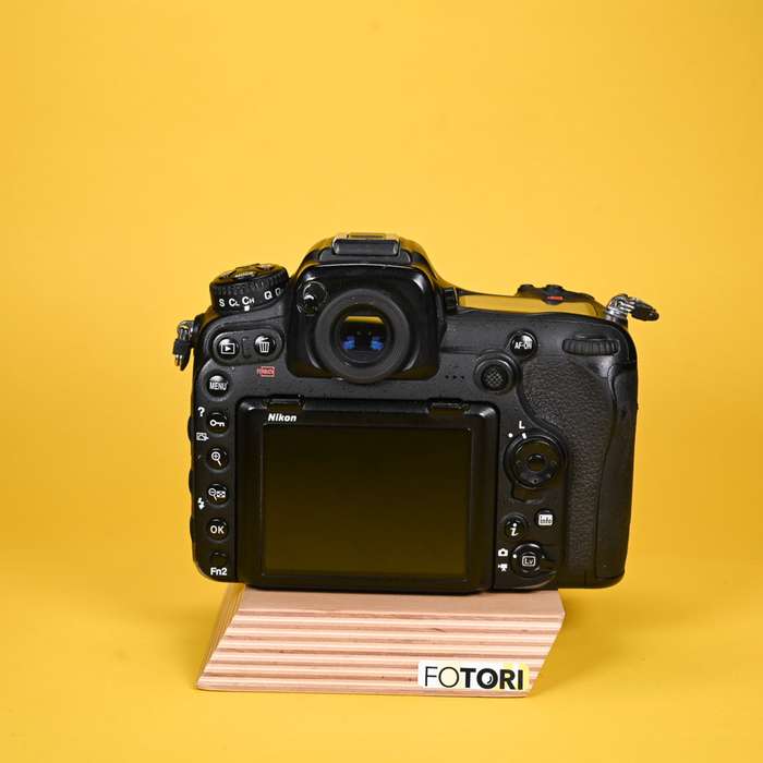 Nikon D500 | 9007428