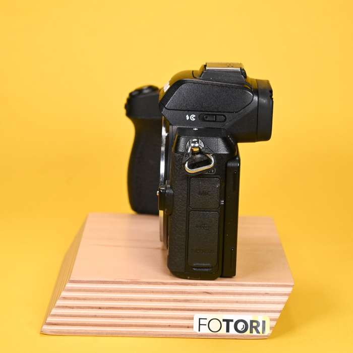 Nikon Z50 + 16-50 mm f/3,5-6,3 DX VR | 6025435