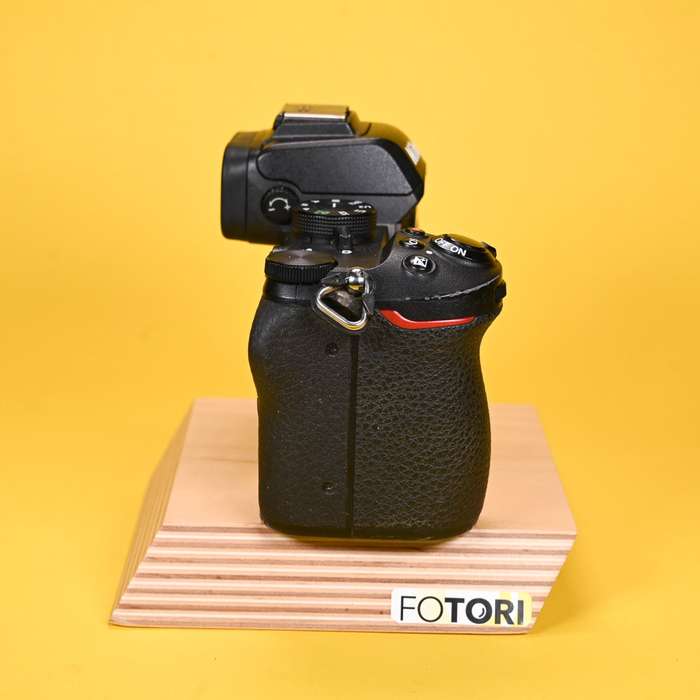 Nikon Z50 + 16-50 mm f/3,5-6,3 DX VR | 6025435