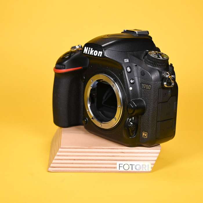 Nikon D750 | 8044866